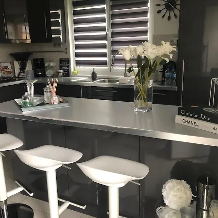 Holiday home Independent House With Garden - Airport Cdg And Exposition Center Of Villepinte Sevran