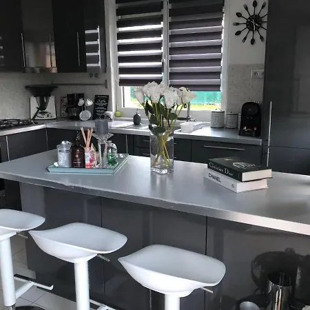 Independent House With Garden - Airport Cdg And Exposition Center Of Villepinte Semesterbostad Sevran